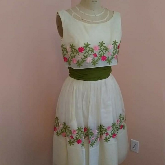 Vintage Dresses & Skirts - Vintage 1960s Organza Border Print Dress